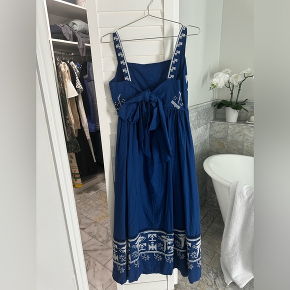 FARM RIO ANTHROPOLOGIE NWOT MACAW EMBROIDERED MAXI BLUE DRESS XS - Picture 11 of 16